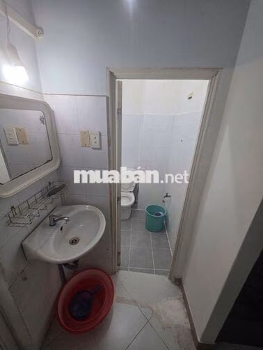 Cho thuê phòng trọ 16m2 Hùng Vương, P. Vườn Lài giá 3 triệu/tháng