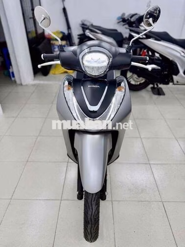 Honda SH Mode Bạc mờ 600km