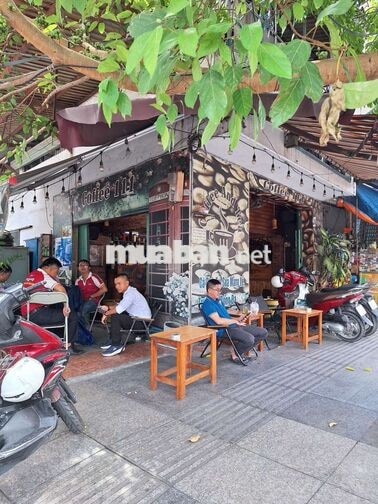 Cần sang quán cafe góc 2 mặt tiền đường