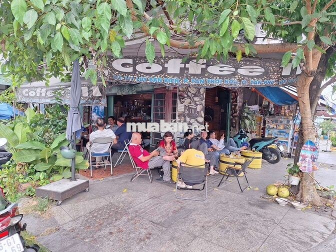 Cần sang quán cafe góc 2 mặt tiền đường