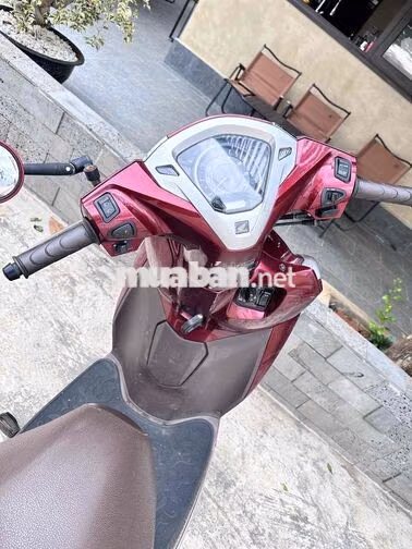 Honda Lead 2018 màu Đỏ xe đẹp, khoá smartkey