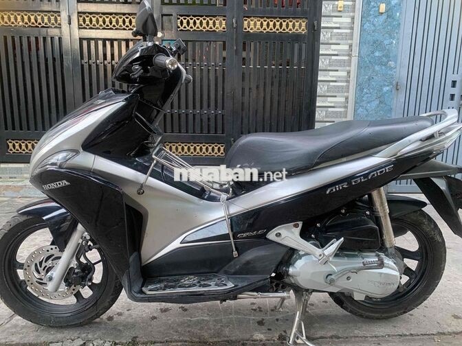 Honda Air Blade Fi 110cc 2011 Đen bạc bs.tphcm