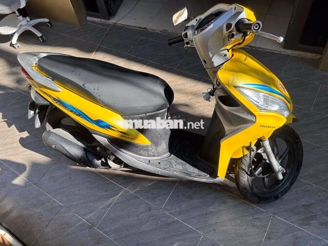 Honda Vision 2012 Vàng
