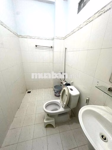 NHÀ [ 4 x 16] 2 lầu,sân thượng (3PN,3WC) hẻm 8 thông ,KHU TÂN HƯƠNG,TP