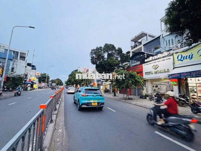 Cho thuê mặt tiền Phan Văn Trị ngay ngã tư Nguyễn Oanh p10 Gò Vấp