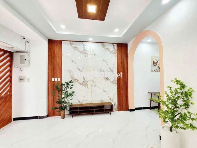 Lê Văn Quới. Bình Tân. 40m 2 tầng. 3pn. Chỉ 4.8 T