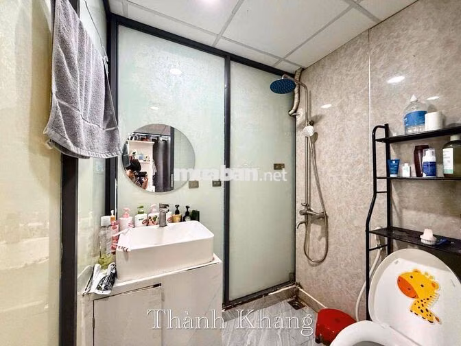 2PN 2WC Ban Công - Thang Máy - Ngay Bờ Kè Hoàng Sa -  Phòng Mới 100%