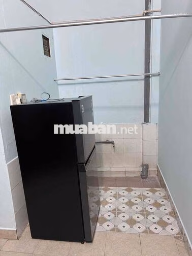phòng 3tr5 đường số 4 bình thọ cách spkt 1km 5p đi xe
