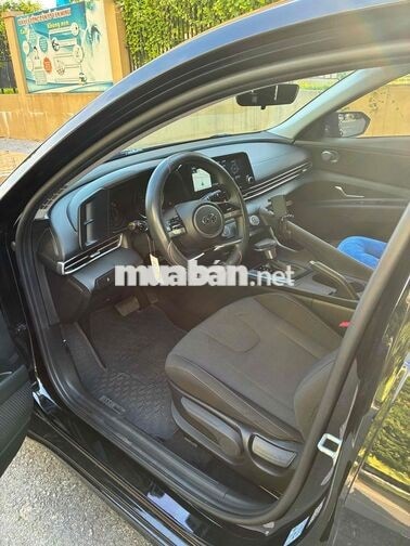Hyundai Elantra 1.6 AT 2023 Đen 24.000 km
