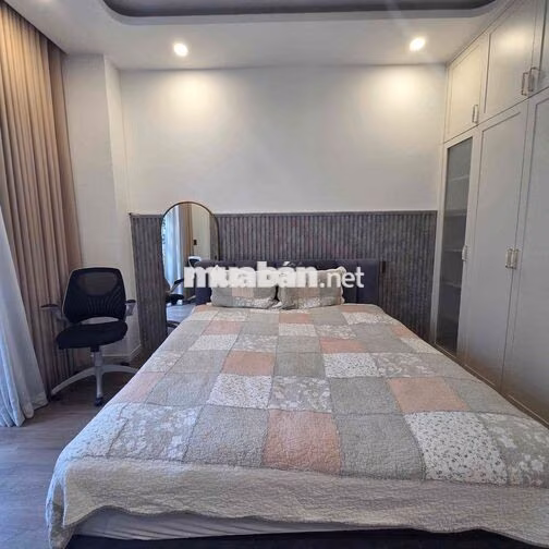 Cho thuê nhà thuộc đường số 45 phan huy ich dt 70 trệt lầu giá 15 tr /