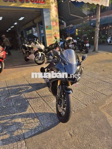 Yamaha R15v4 2025 Đen chính chủ sang tên nhanh