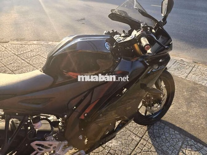 Yamaha R15v4 2025 Đen chính chủ sang tên nhanh