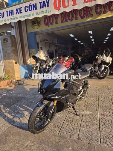 Yamaha R15v4 2025 Đen chính chủ sang tên nhanh