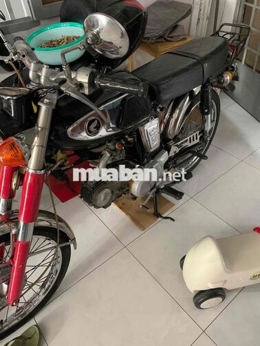 Honda 67 Đen Xe số