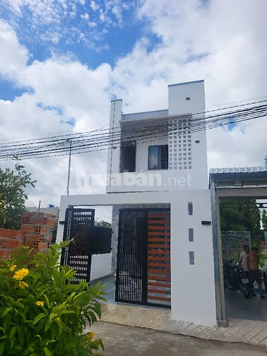 Nhà mới cần bán khu trung tâm Đức hòa