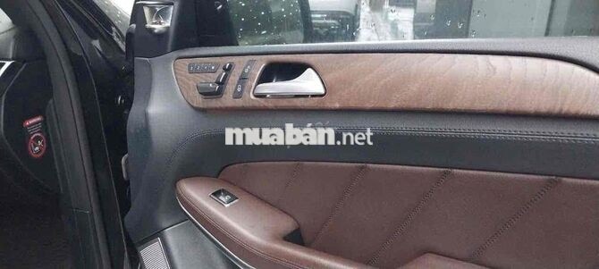 Mercedes-Benz GL550 -  2014