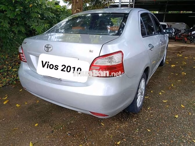 Toyota Vios 2010 Bạc