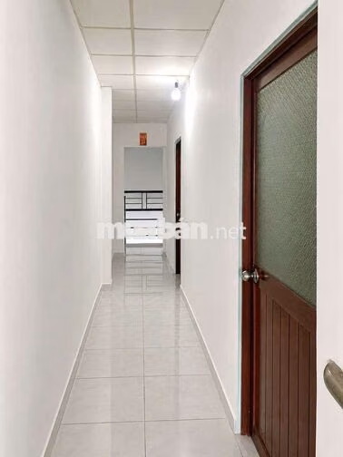 Mời va  ở ngay 4 × 16m 2 tầng 4 pn 2w giá  2 tỷ5 x hơi  ngủ tr nhà quí