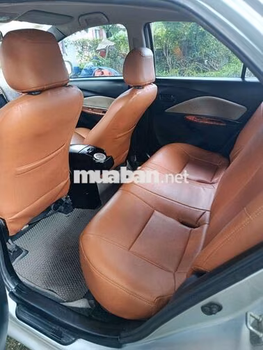 Toyota Vios 2010 Bạc