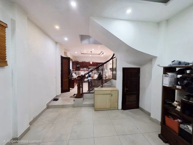 Bán nhà 5 tầng phố Trần Đại Nghĩa, 50m2, nhà đẹp giao ngay, gần phố