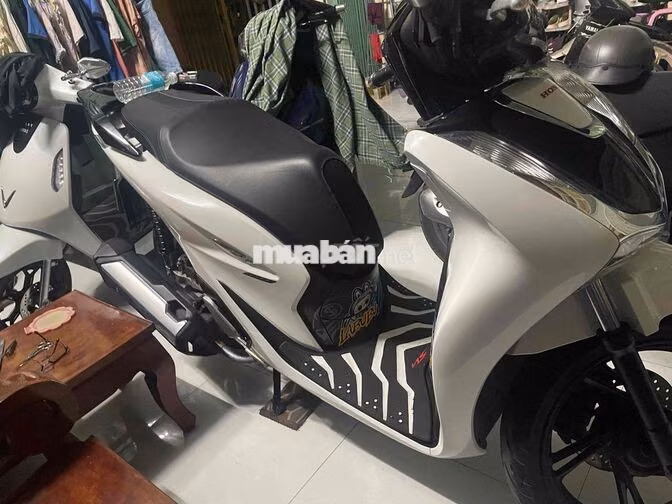 Honda SHVN 2022 Trắng 43488 km