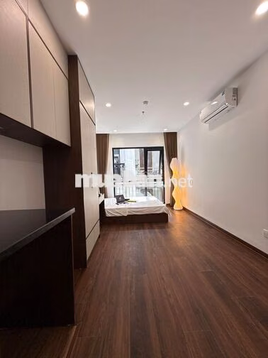 Studio Trung Kính – Full Nội Thất – Thang Máy – Giá Tốt