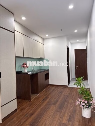 Studio Trung Kính – Full Nội Thất – Thang Máy – Giá Tốt