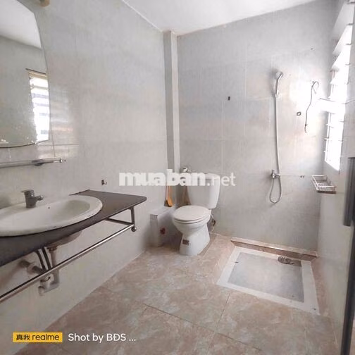 Nhà 1 Trệt 1 Lầu 3pn 4wc HBC gần Cầu Bình Triệu 10triệu