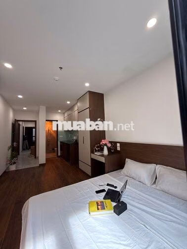Studio Trung Kính – Full Nội Thất – Thang Máy – Giá Tốt