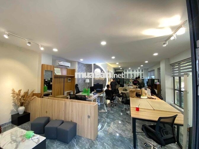 góc 2 mặt tiền nguyên sàn full nội thất Vạn Phúc City