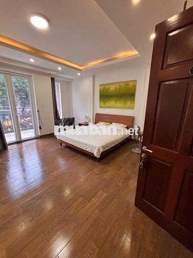 SANG NGUYÊN CĂN BÁNH XÈO   7 phòng đang set up sẵn có nội thất + 1 phò