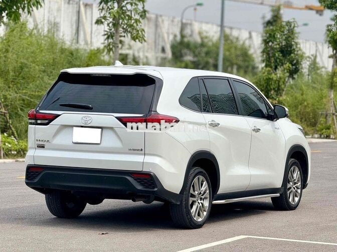 Toyota Innova Cross HEV 2025 Xăng điện Trắng