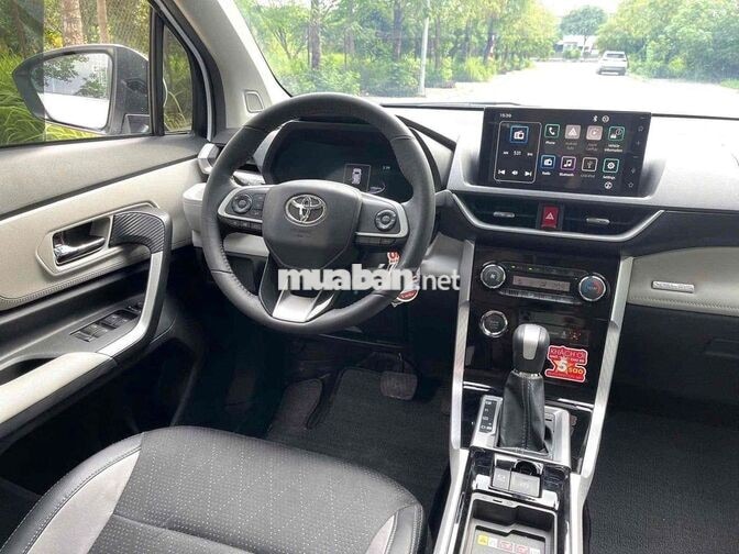Toyota Veloz Cross Top 2025 Trắng 1 vạn km