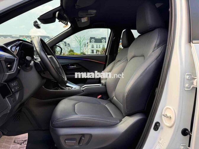 Toyota Yaris Cross 2025 1.5 D-CVT Trắng 4.000km