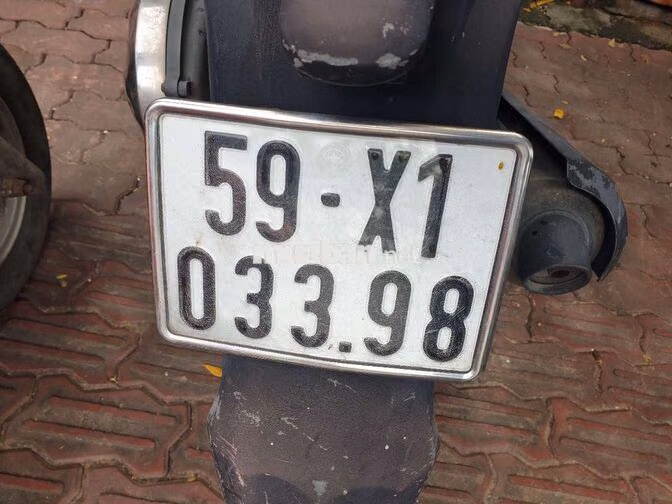 SYM Shark 125 Trắng Nhập khẩu