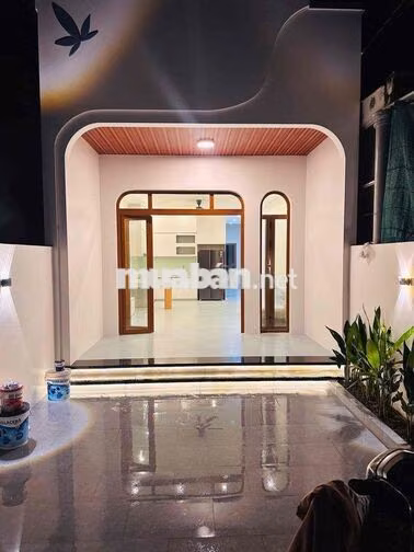 NHÀ CẤP 4 MỚI XÂY SAU LƯNG UỶ BAN LONG PHƯỚC cũ