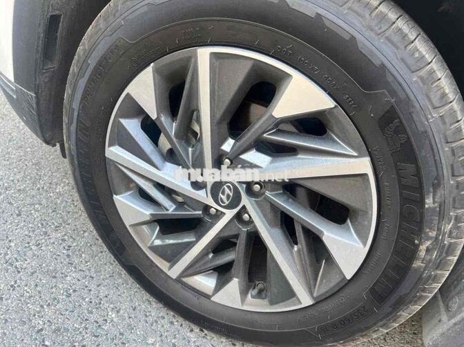 Hyundai Tucson Cao cấp 2022 Trắng 42.500km