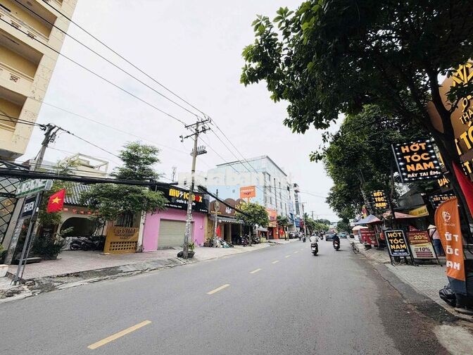 CHO THUÊ TÒA  NHÀ MẶT TIỀN LÊ ĐỨC THỌ P HẠNH THÔNG NGAY CHỢ CĂN CỨ