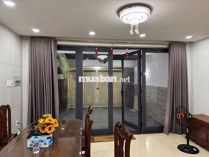 KHU VEN SÔNG- ĐƯỜNG 23 HIỆP BÌNH CHÁNH 4TẦNG, THANG MÁY 5PN 4WC