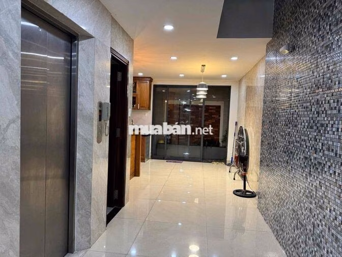 KHU VEN SÔNG- ĐƯỜNG 23 HIỆP BÌNH CHÁNH 4TẦNG, THANG MÁY 5PN 4WC
