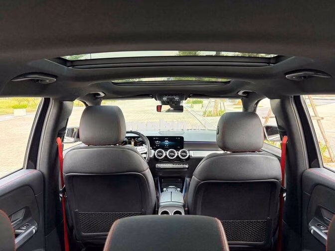 Mercedes-Benz GLC200 4Matic 2022 Trắng