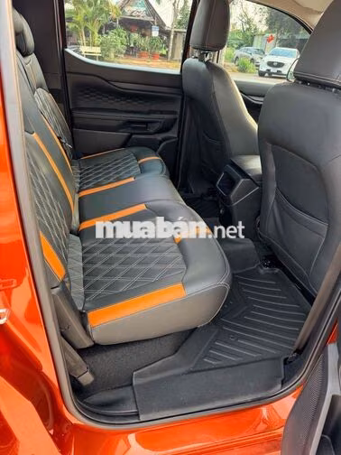 Ford Ranger XLS 2025 2 cầu tự động 4 vạn siêu đep
