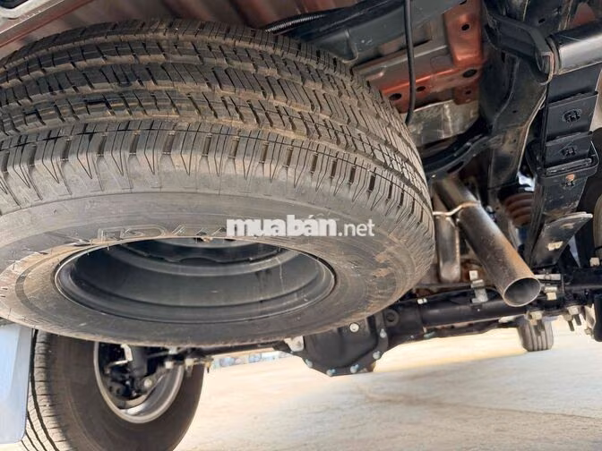 Ford Ranger XLS 2025 2 cầu tự động 4 vạn siêu đep