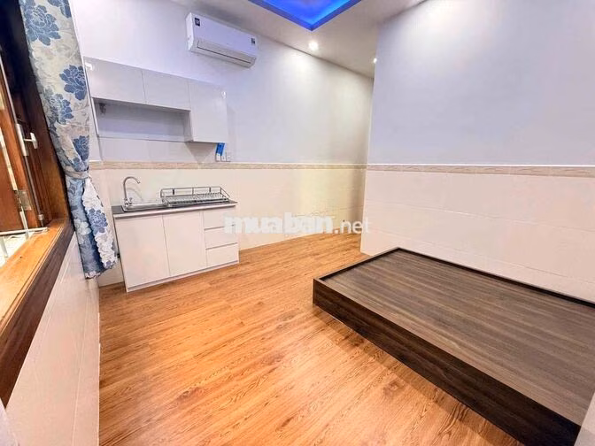 Căn hộ mini mới xinh Cửa sổ lớn gần STU Parcmall Nhà thờ Nam Hải Q8