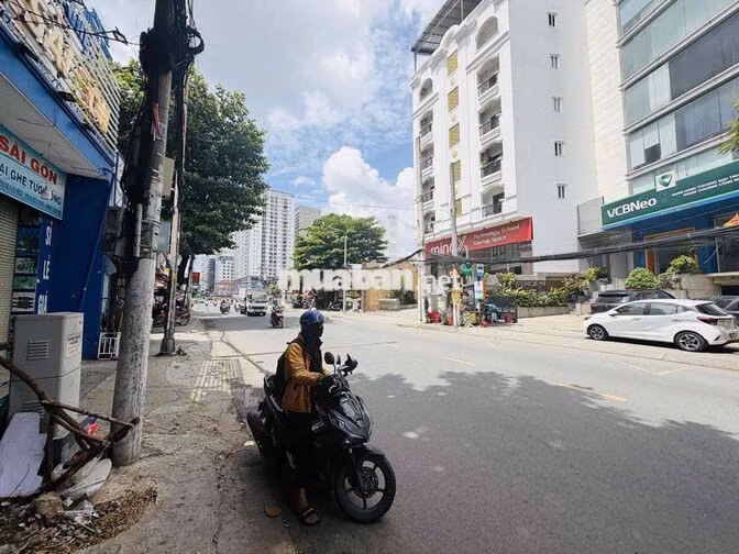 CHO THUÊ NHÀ MẶT TIỀN NGUYỄN XÍ BÌNH THẠNH SÁT SAIGONRES