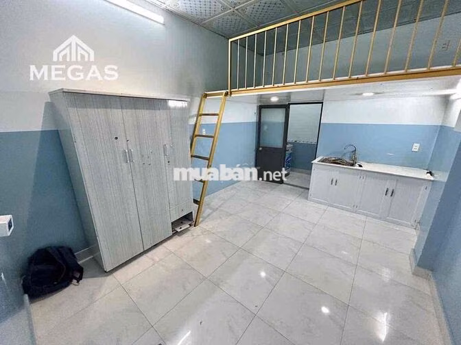 PHÒNG DẠNG DUPLEX 2 KHÔNG GIAN NGỦ NẰM NGAY ĐH LUẬT CS 2