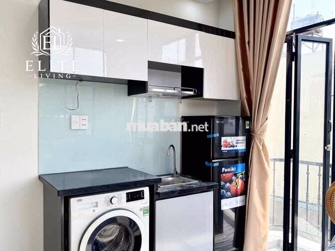 CHDV FULL NỘI THẤT BAN CÔNG NẰM NGAY ĐH NGÂN HÀNG