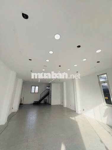 CHO THUÊ MẶT TIỀN PHAN VĂN TRỊ SÁT EMART NHÀ HÀNG VƯỜN CAU
