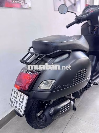 Piaggio Vespa GTS 125 cc ABS iGet đèn lét