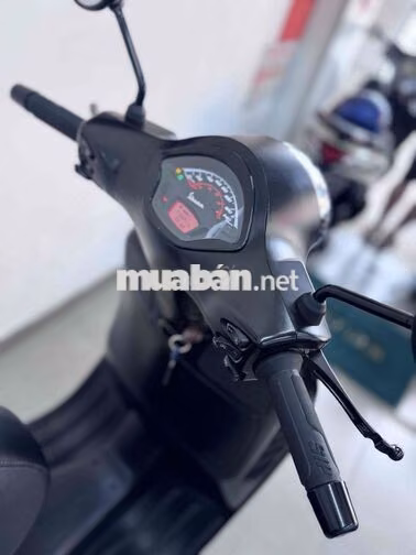 Piaggio Vespa GTS 125 cc ABS iGet đèn lét